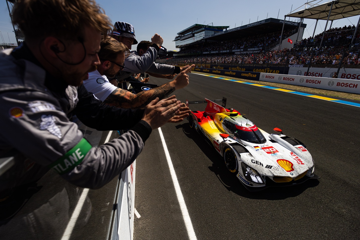 24h Le Mans: What A Race! BMW M Team WRT Celebrates BMW M Motorsport’s First Overall Podium Since 1999